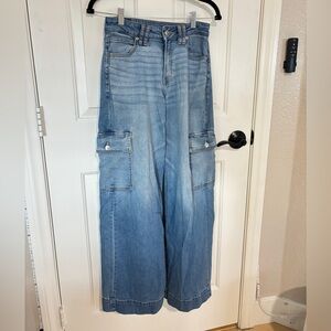 American Eagle Outfitters Light Blue Denim Wide-Leg Cargo Jeans